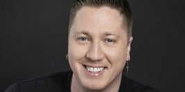 Silhouette dans lumière bleue