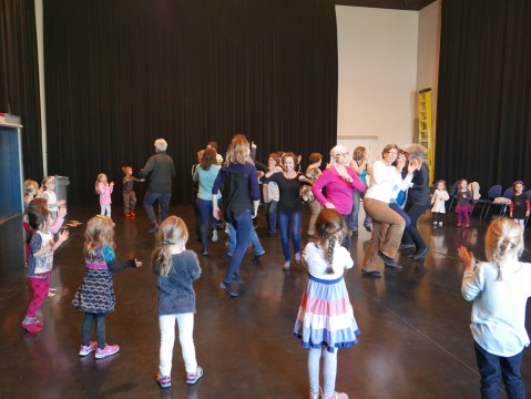 Théâtre de la Ville Atelier Danse Famille enfants et accompagnateurs