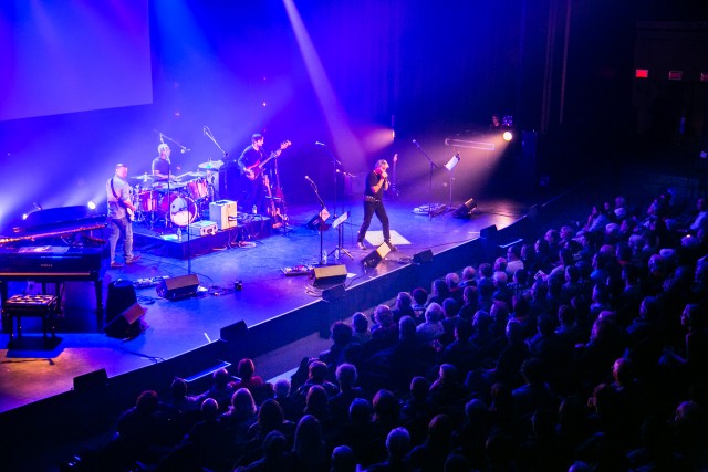 Photo de Guy Bélanger en spectacle